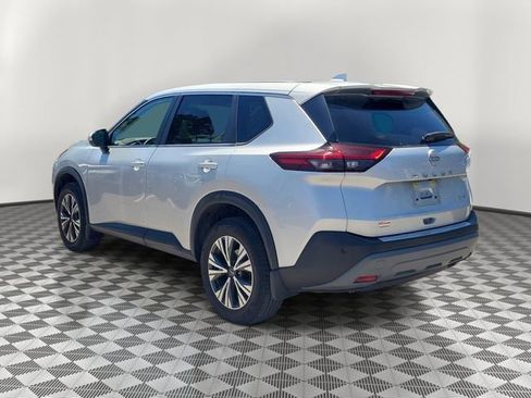 Certified 2023 Nissan Rogue SV FWD image 4