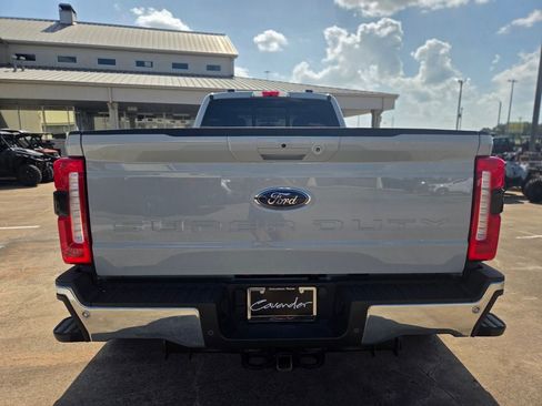 Certified 2025 Ford F350 Lariat w/ Lariat Ultimate Package AWD/4WD image 6