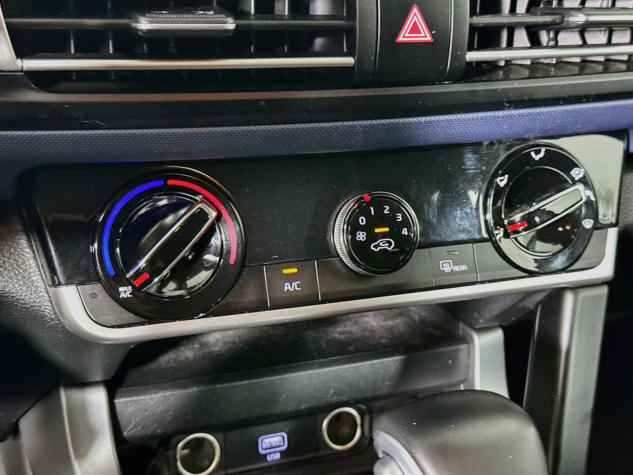 Used 2021 Kia Seltos S FWD image 23