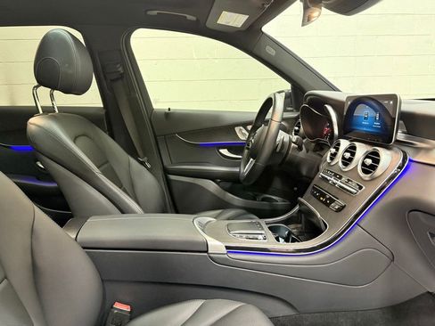 Used 2022 Mercedes-Benz GLC 300 image 38
