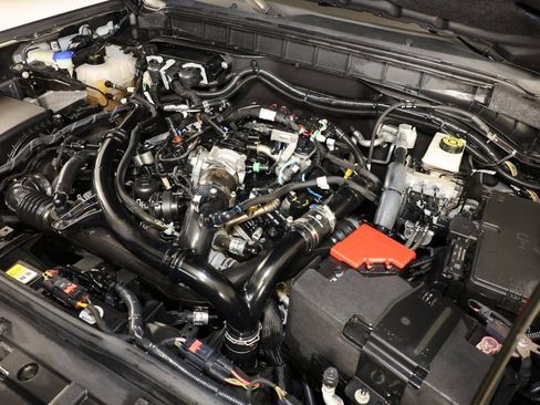 Used 2022 Ford Bronco Wildtrak image 33