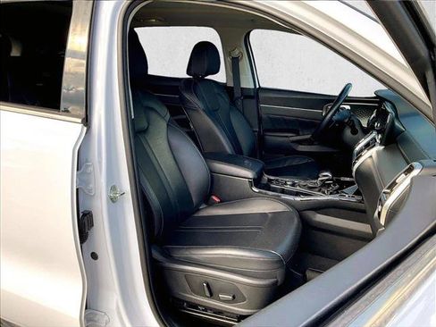 Used 2022 Kia Sorento SX FWD image 9