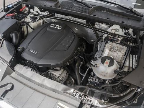 Used 2019 Audi Q5 2.0T Premium w/ Convenience Package image 21