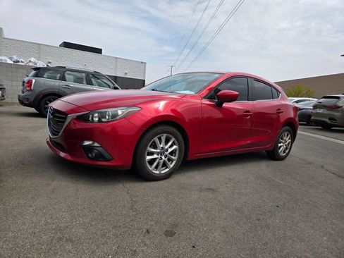 Used 2016 MAZDA MAZDA3 i Touring w/ Popular Equipment Package FWD image 2