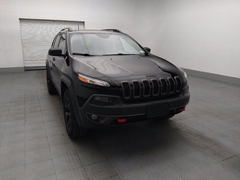 Used 2018 Jeep Cherokee Trailhawk w/ Quick Order Package 27L AWD/4WD image 13