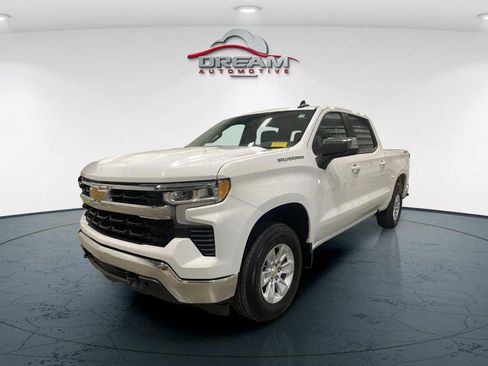 Used 2025 Chevrolet Silverado 1500 LT AWD/4WD image 3