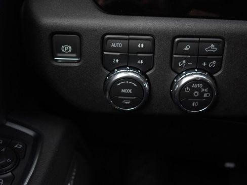 New 2026 GMC Sierra 1500 SLT w/ SLT Convenience Package image 21