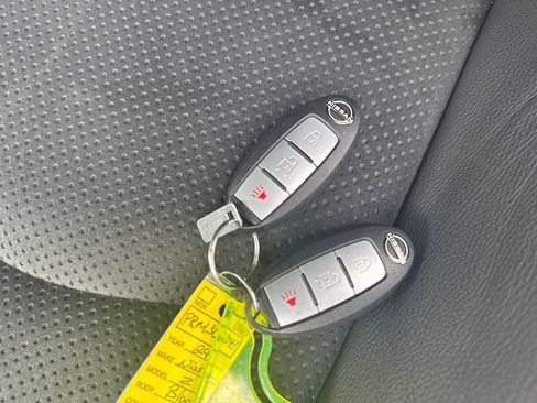 Certified 2024 Nissan Z Performance w/ Floor Mat Package image 30