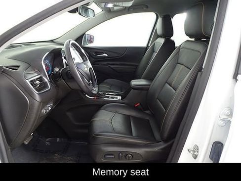 Used 2022 Chevrolet Equinox Premier w/ LPO, Floor Liner Package image 10