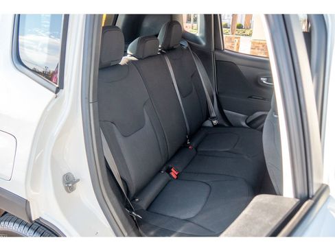 Used 2020 Jeep Renegade Sport image 18