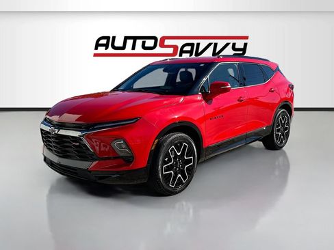 Used 2024 Chevrolet Blazer RS w/ Enhanced Convenience Package FWD image 3