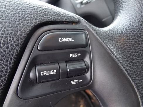 Used 2015 Kia Forte LX w/ Popular Package image 12