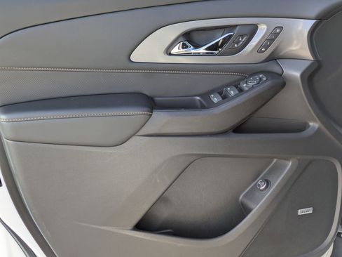 Used 2021 Chevrolet Traverse Premier w/ Redline Edition image 11