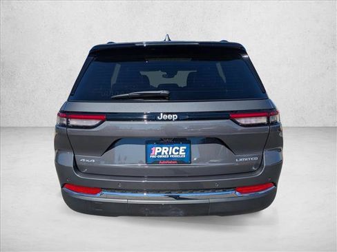 Used 2024 Jeep Grand Cherokee Limited image 7