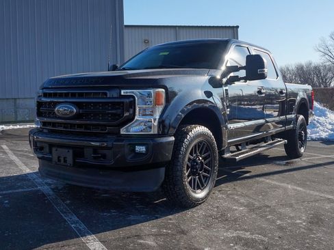 Used 2022 Ford F250 XLT w/ Black Appearance Package image 7