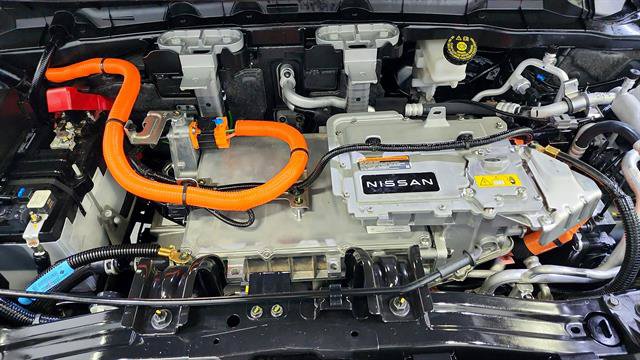 Certified 2024 Nissan Ariya AWD image 37