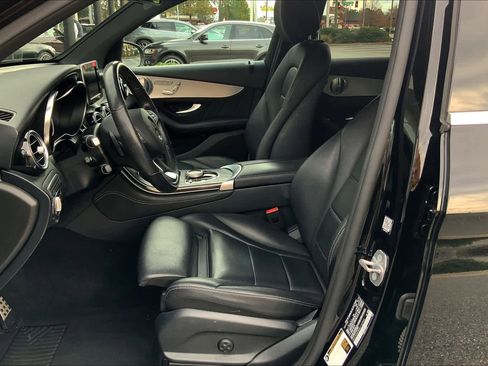 Used 2019 Mercedes-Benz GLC 300 4MATIC image 7
