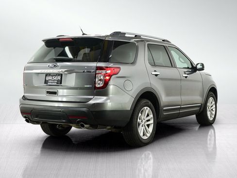 Used 2014 Ford Explorer XLT AWD/4WD image 5