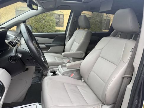 Used 2014 Honda Odyssey EX-L image 11
