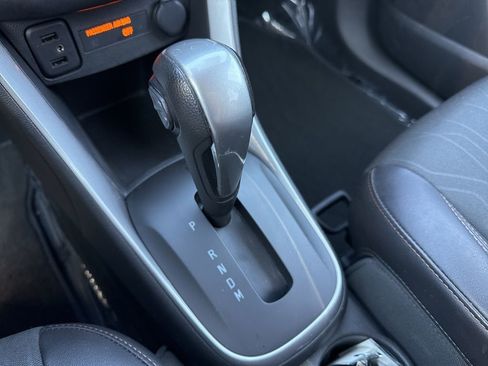 Used 2020 Chevrolet Trax LT w/ LT Convenience Package image 16