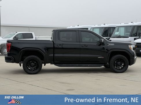 Used 2022 GMC Sierra 1500 AT4 w/ AT4 Premium Package image 3