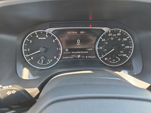 Used 2025 Nissan Rogue SV AWD/4WD image 14