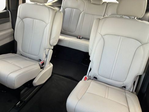 New 2026 Jeep Grand Wagoneer Limited AWD/4WD image 22