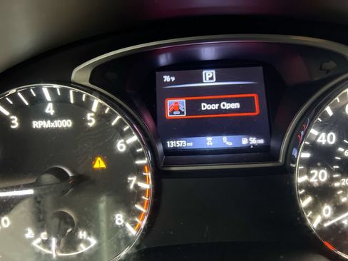 Used 2018 Nissan Altima 2.5 SL FWD image 13