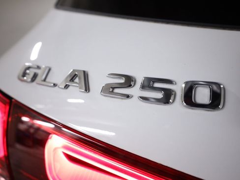 Used 2023 Mercedes-Benz GLA 250 4MATIC image 59