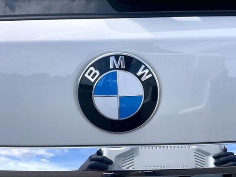 Used 2022 BMW X7 xDrive40i w/ Premium Package image 30