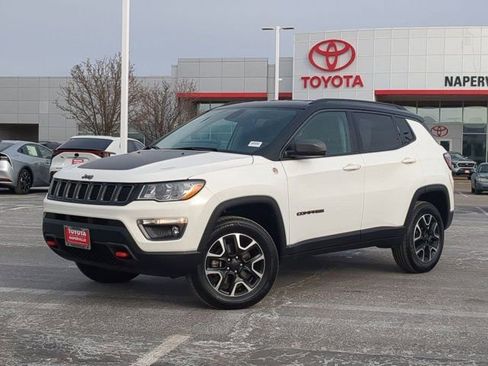 Used 2020 Jeep Compass Trailhawk image 2