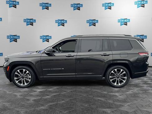 Certified 2022 Jeep Grand Cherokee L Overland w/ Luxury Tech Group IV image 3