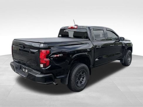 Certified 2024 Chevrolet Colorado W/T AWD/4WD image 3