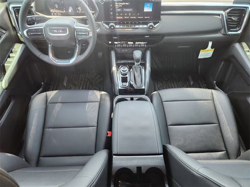 New 2025 GMC Canyon Elevation w/ Convenience Package image 19