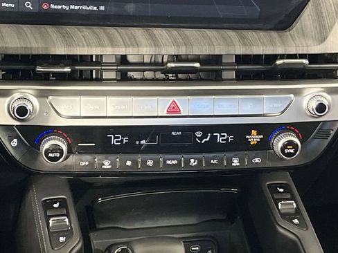 Certified 2023 Kia Telluride EX w/ EX Captain's Chair Package image 19