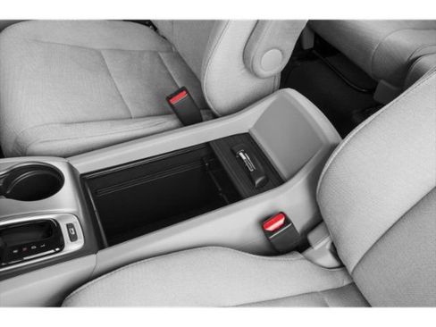Used 2018 Honda Pilot EX image 11