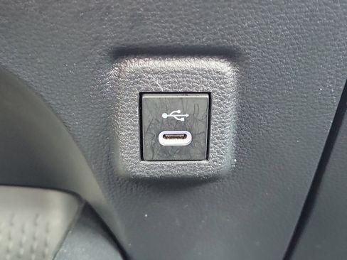 Used 2024 Toyota Corolla LE image 28