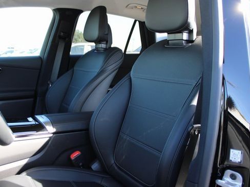 New 2025 Mercedes-Benz GLC 350e 4MATIC image 28