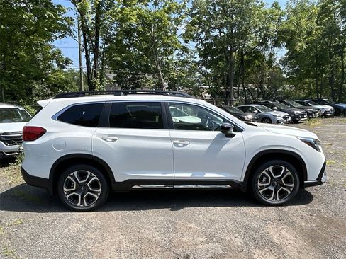 New 2025 Subaru Ascent Limited w/ Popular Package #1 image 9