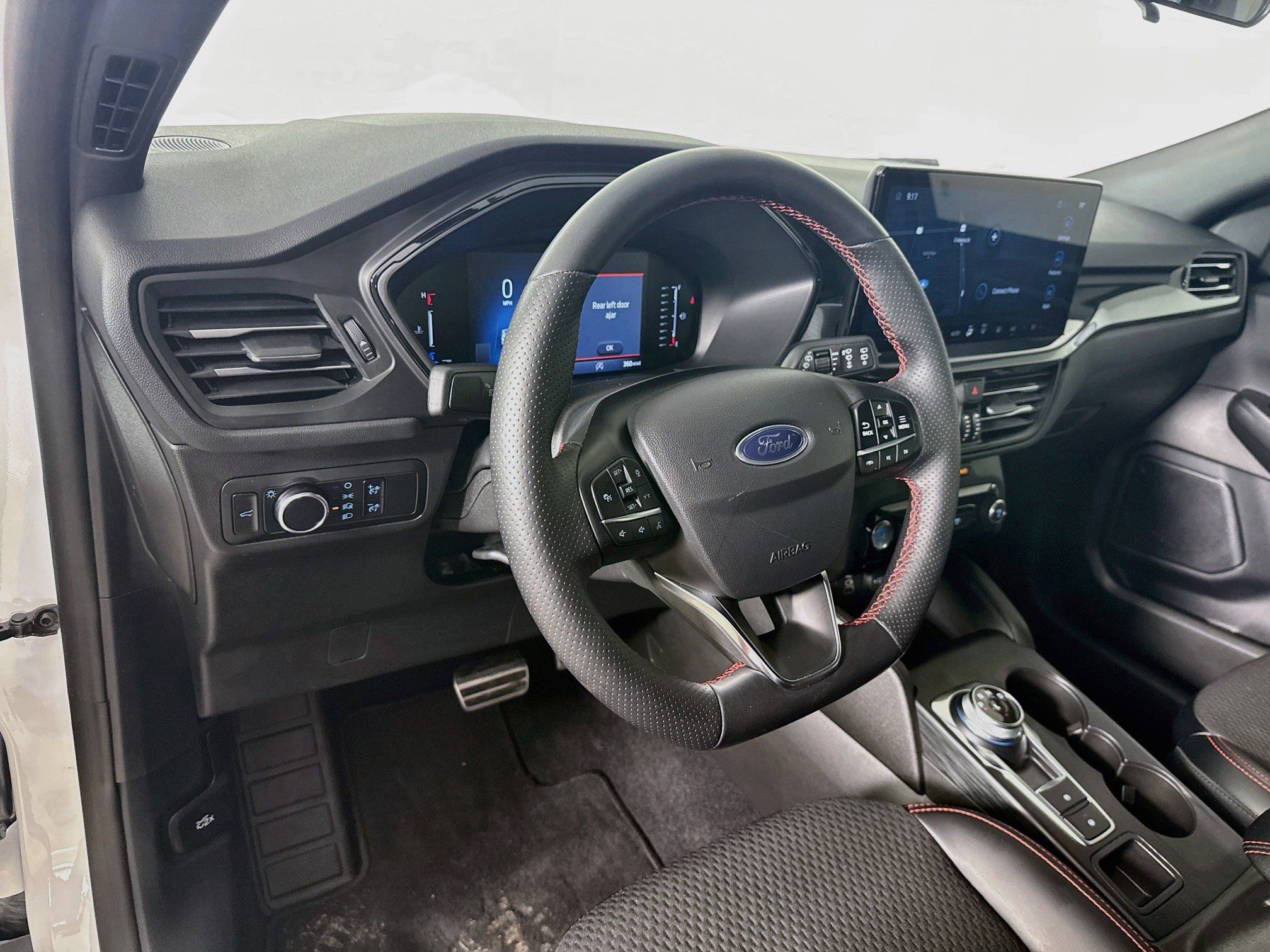 Used 2024 Ford Escape ST-Line w/ Tech Pack #1 FWD image 8