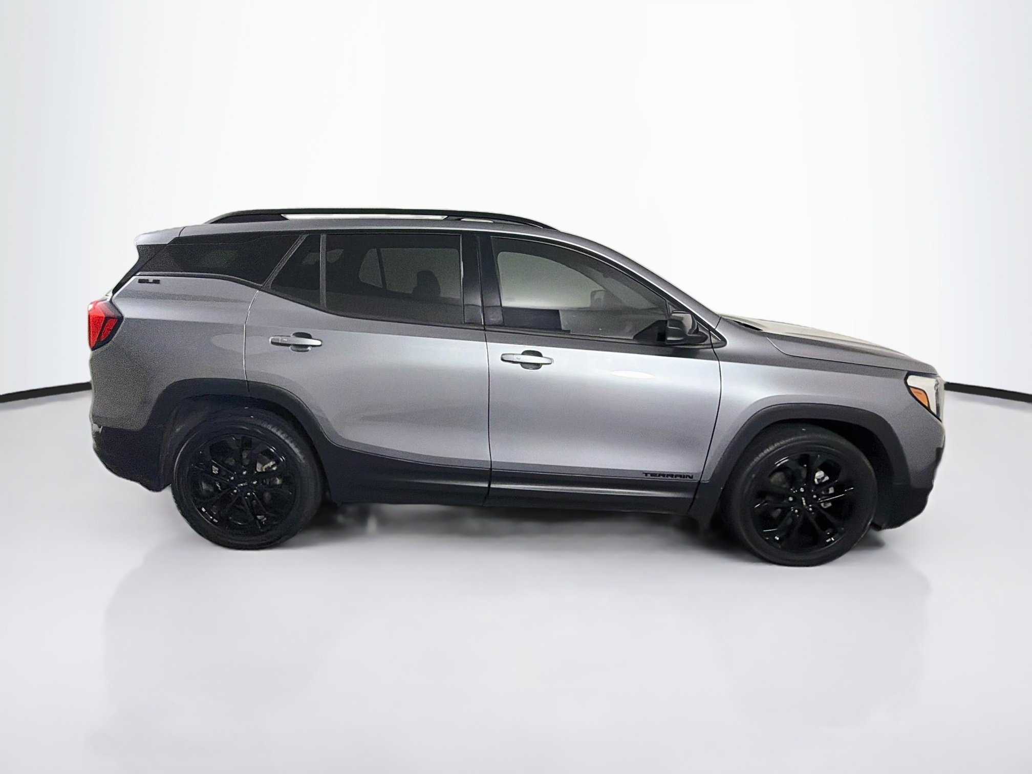 Used 2020 GMC Terrain SLE w/ Elevation Edition FWD image 10