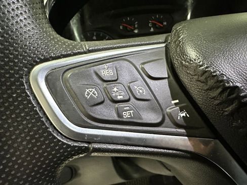 Used 2022 Chevrolet Equinox LS image 14