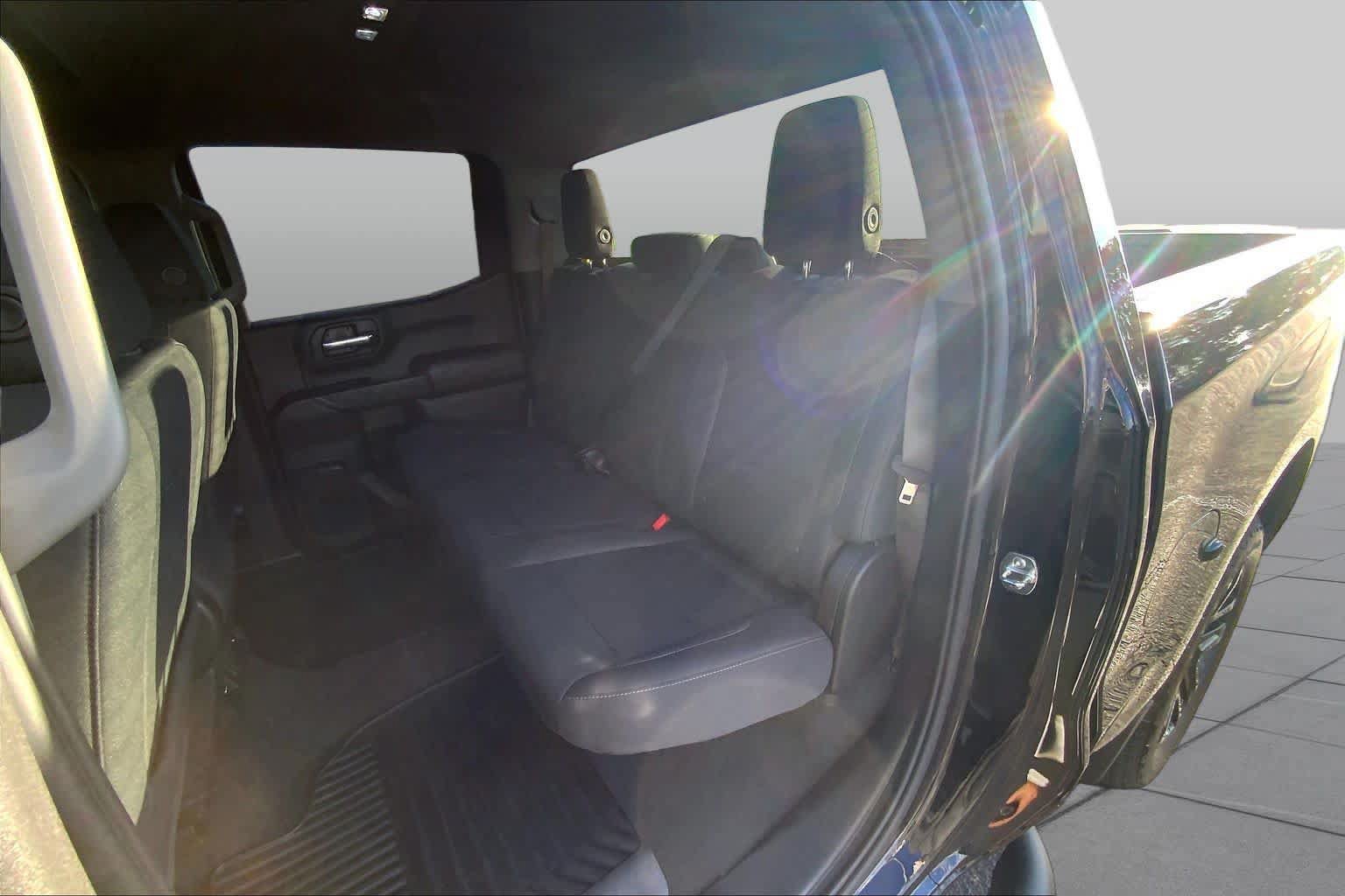 Used 2026 Chevrolet Silverado 1500 Custom w/ Turbomax Blackout Package AWD/4WD image 21