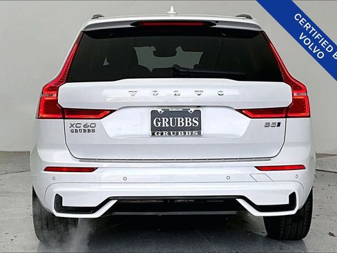 Used 2025 Volvo XC60 B5 Ultra w/ Protection Package Premier image 6