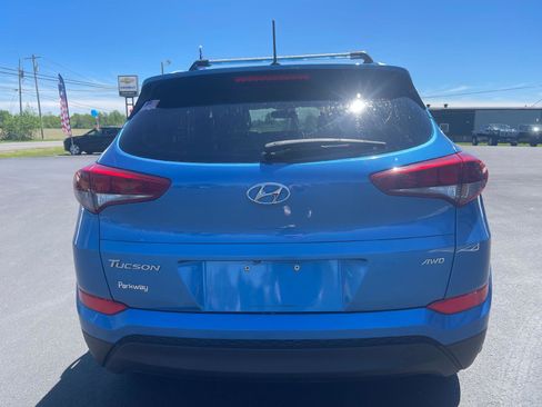 Used 2017 Hyundai Tucson SE AWD/4WD image 6