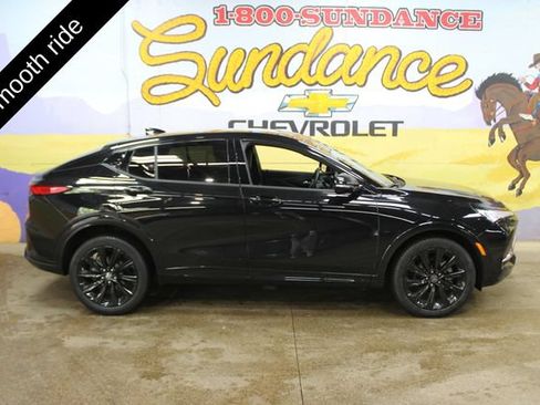 Used 2024 Buick Envista Sport Touring w/ Convenience II Package FWD image 1