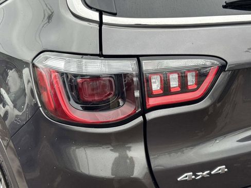 Used 2024 Jeep Compass Latitude w/ Altitude Special Edition image 10