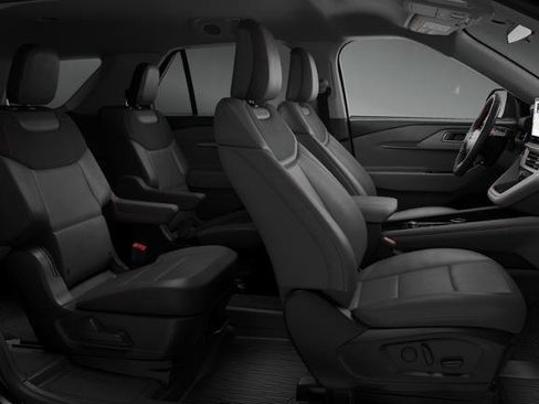 Used 2026 Ford Explorer Active w/ Active Comfort Package image 28