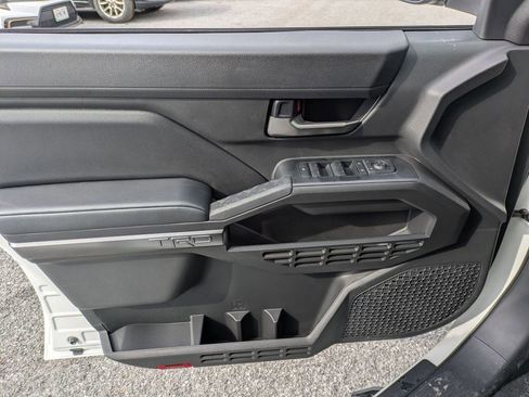 New 2026 Toyota Tacoma TRD Off-Road AWD/4WD image 7