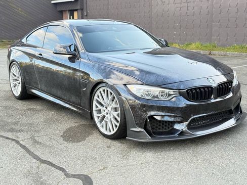 Used 2015 BMW M4 Coupe w/ Executive Package RWD image 2